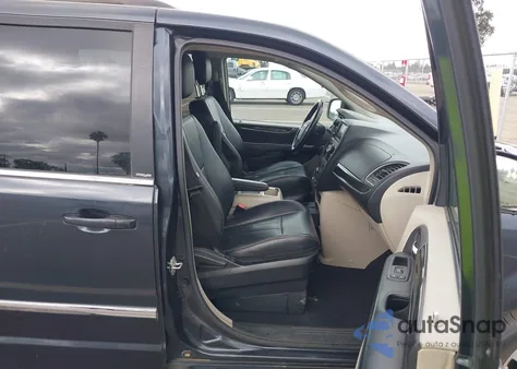 2013 Chrysler Town & Country Touring from USA, damaged, VIN 2C4RC1BG1DR675026